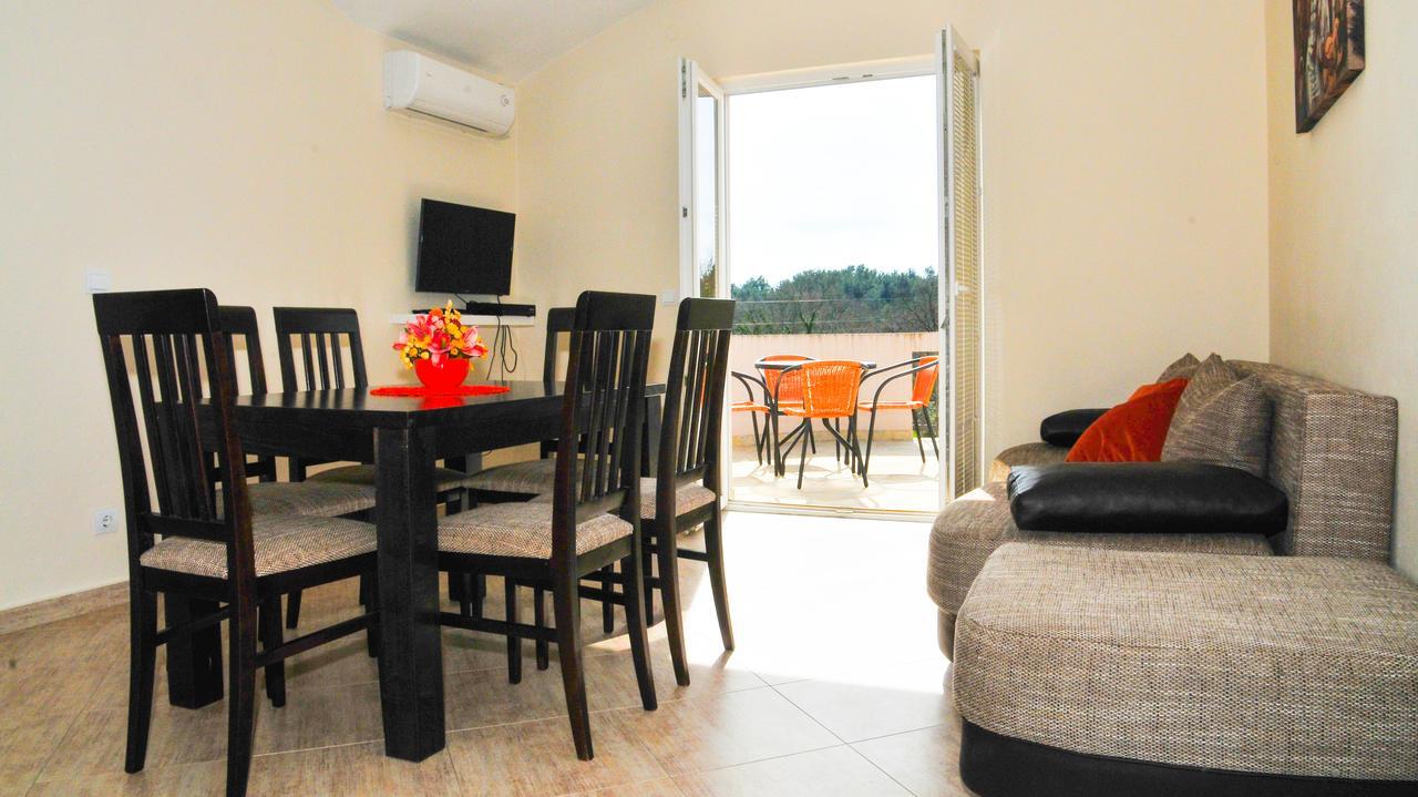 Apartmani Bulajic Tivat Zewnętrze zdjęcie