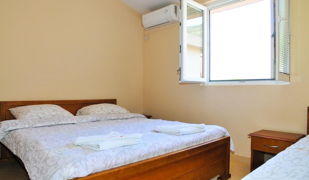 Apartmani Bulajic Tivat Zewnętrze zdjęcie
